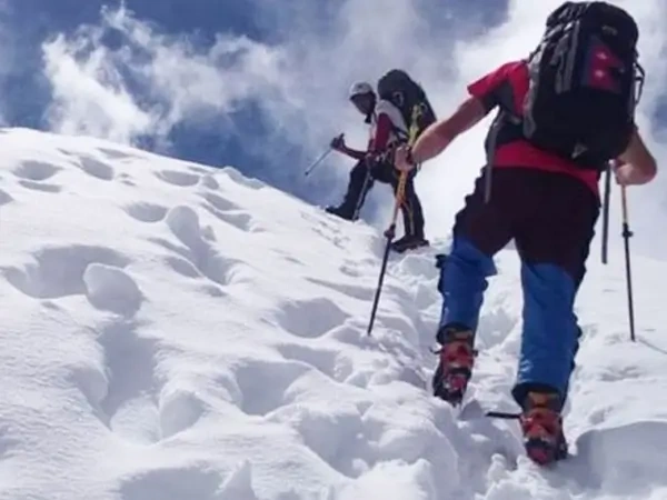 Climbing Mera Peak Summit