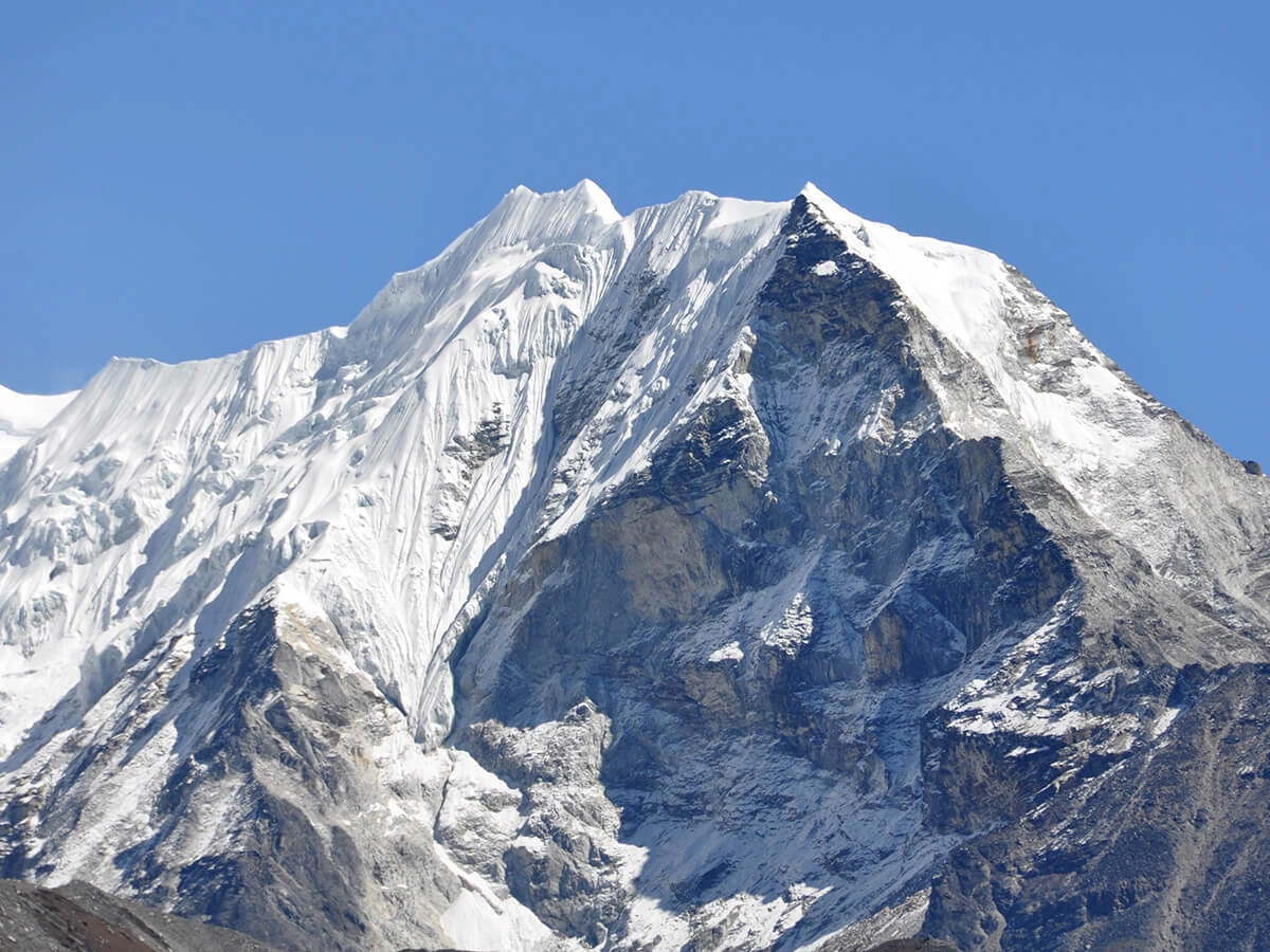 island-peak-clilmbing