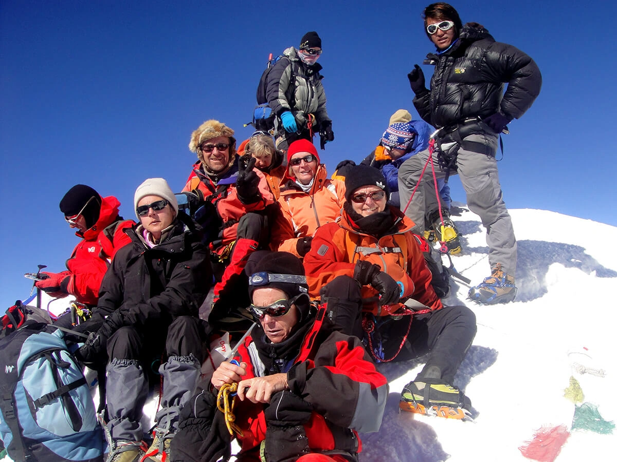 island-peak-clilmbing