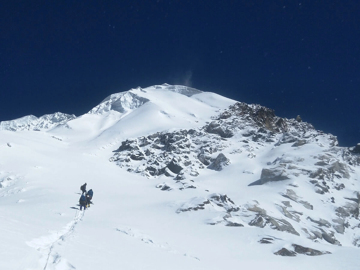 lobuche-peak-climbing
